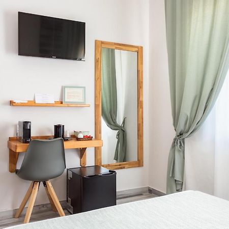Vittoria Rooms Quartu Sant'Elena Exterior photo