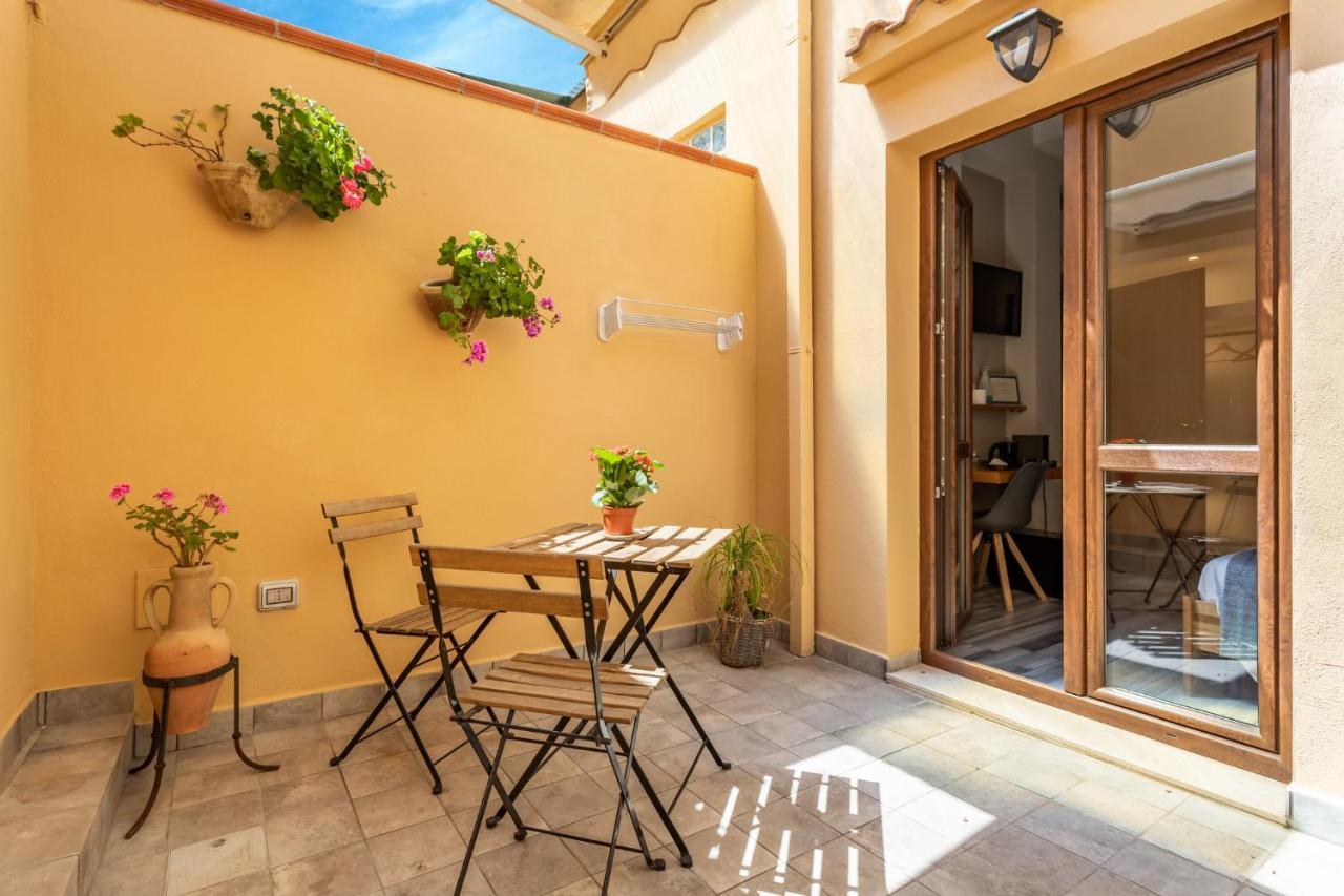 Vittoria Rooms Quartu Sant'Elena Exterior photo